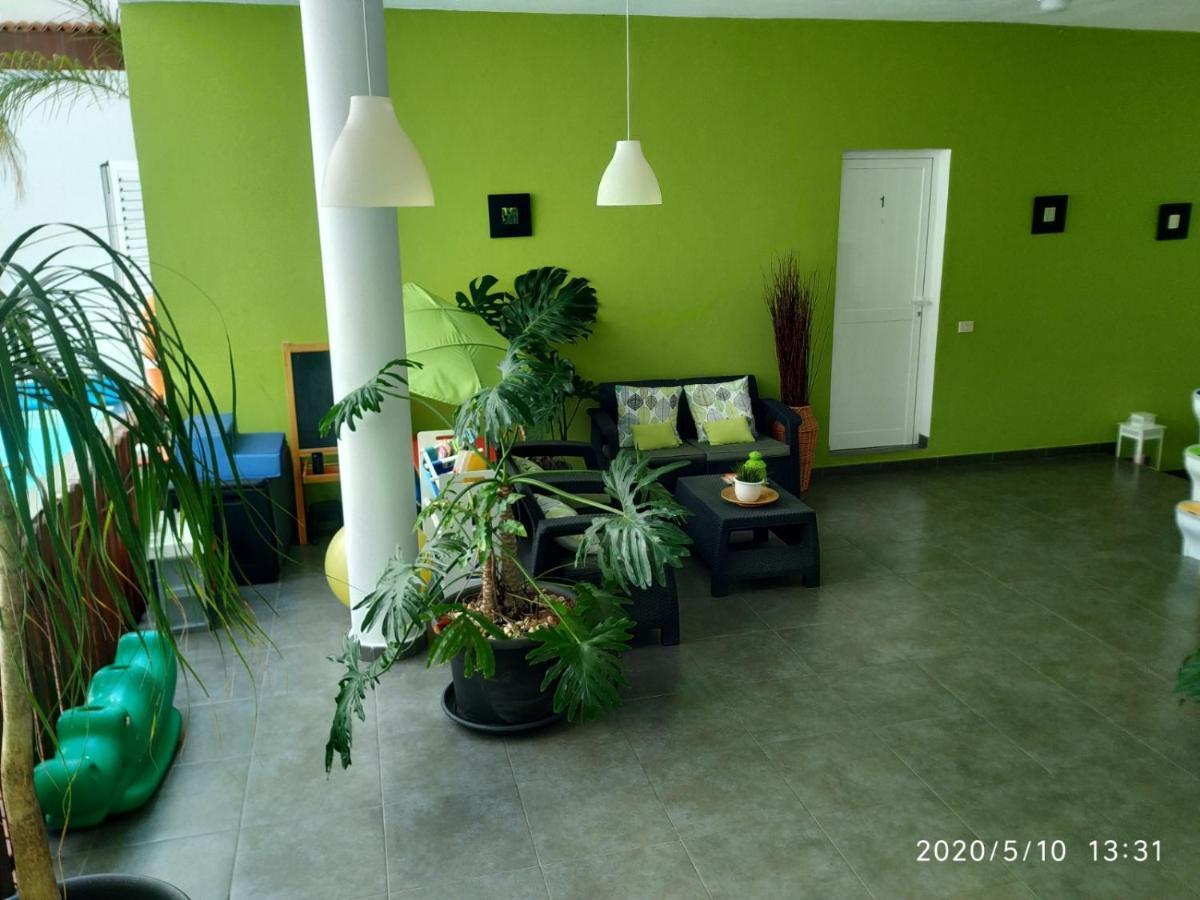 Apartamentos El Patio Los Llanos De Aridane Dış mekan fotoğraf